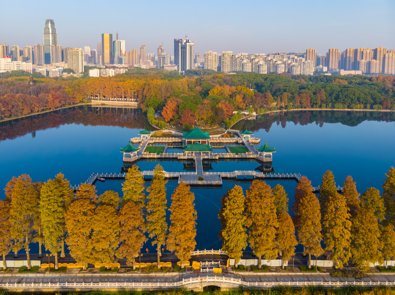 East Lake Scenic Area