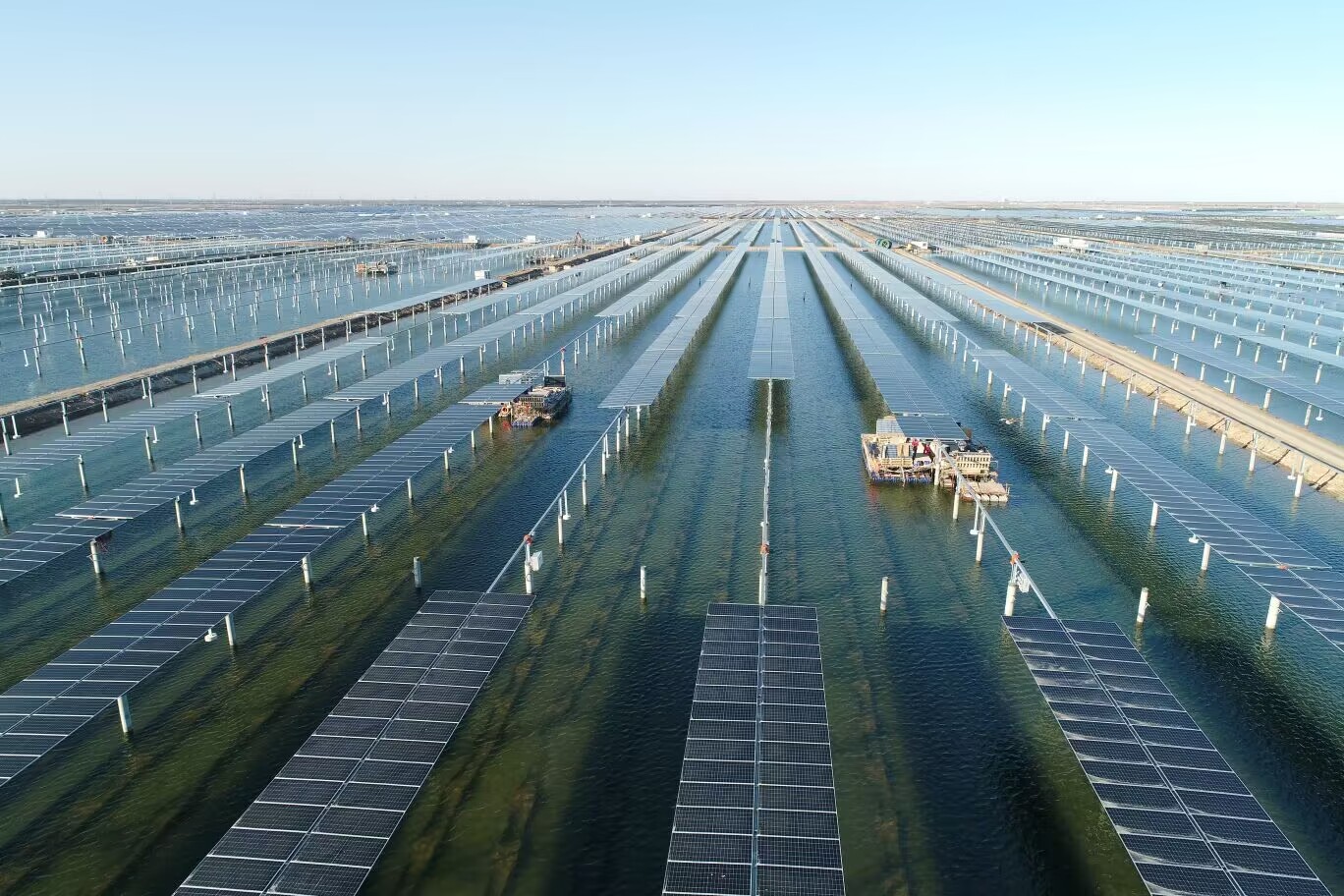 华润财金红光渔业800MW光伏发电项目